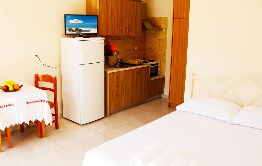 Dimitra Rooms Lefkáda エクステリア 写真